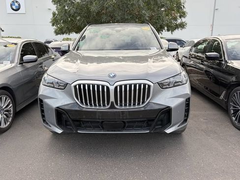 Used 2025 BMW X5 xDrive50e w/ M Sport Package AWD/4WD image 2