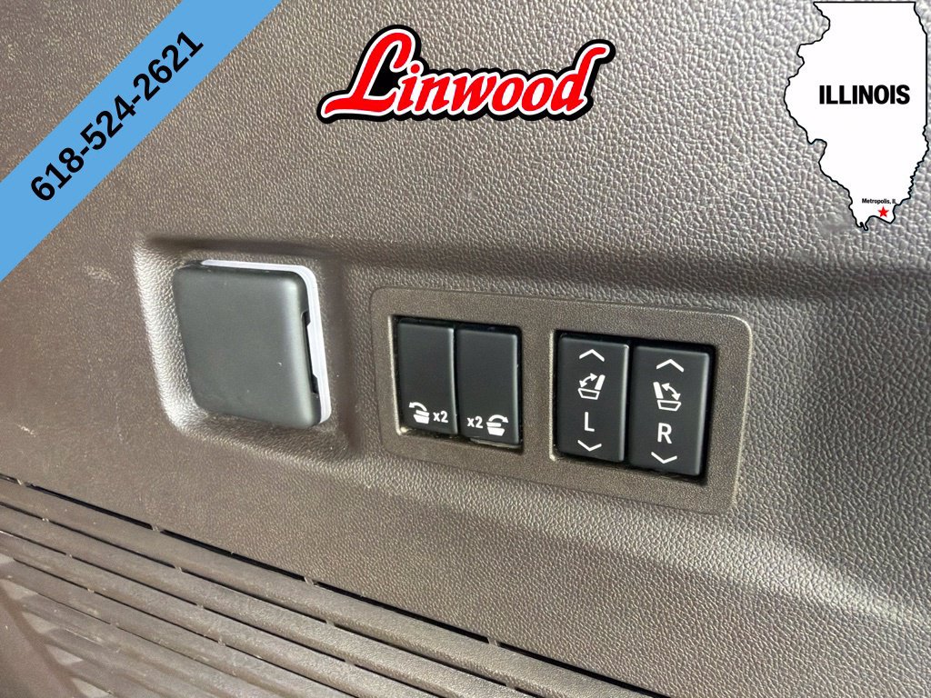 Used 2021 GMC Yukon SLT w/ SLT Premium Package AWD/4WD image 8