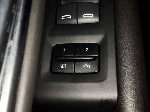 Used 2021 Chevrolet Tahoe LT RWD image 18