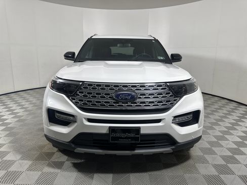Used 2020 Ford Explorer Limited w/ Class III Trailer Tow Package AWD/4WD image 2
