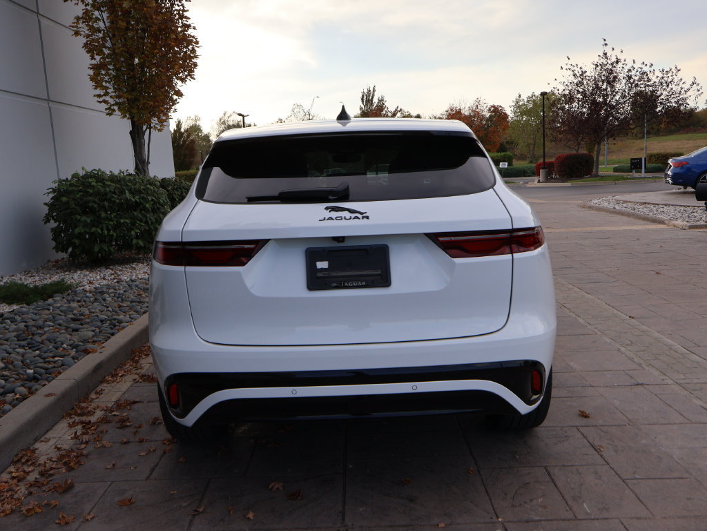 Used 2025 Jaguar F-PACE R-Dynamic S AWD/4WD image 7