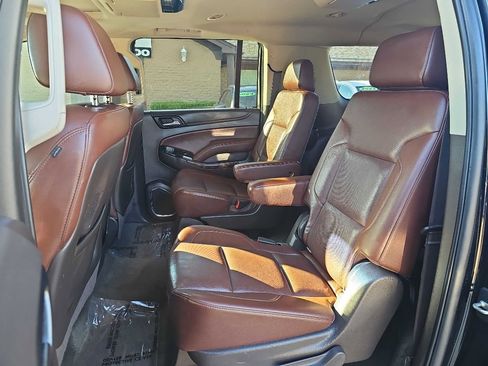 Used 2016 Chevrolet Suburban LTZ image 15