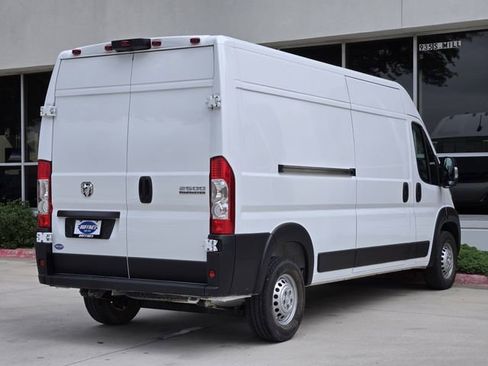 Used 2026 RAM ProMaster 2500 w/ Convenience Group FWD image 7