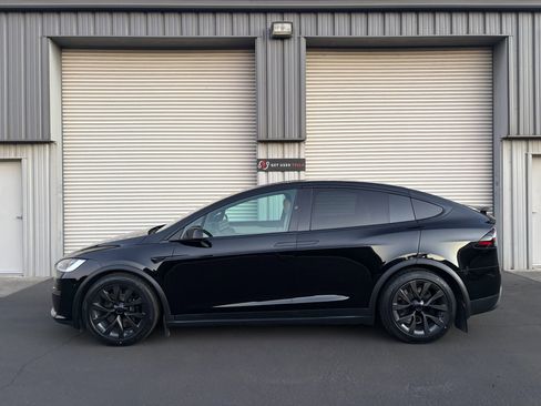 Used 2023 Tesla Model X AWD/4WD image 3