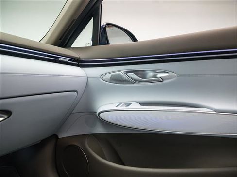 New 2026 Genesis GV70 2.5T Advanced image 30