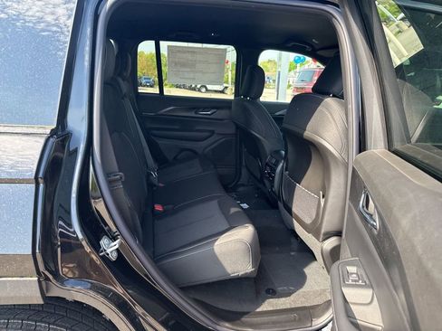 New 2026 Jeep Grand Cherokee Laredo AWD/4WD image 25