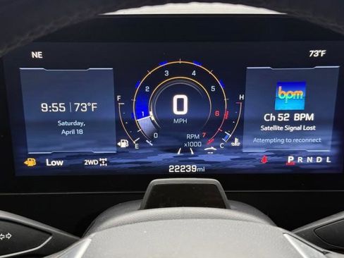 Used 2025 Chevrolet Traverse Z71 w/ Enhanced Driving Package AWD/4WD image 20