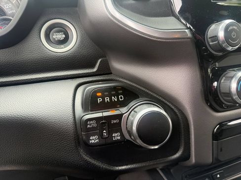 Used 2019 RAM 1500 Big Horn AWD/4WD image 18