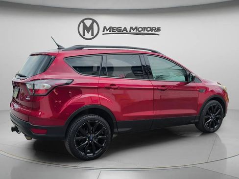 Used 2018 Ford Escape SE w/ SE Sport Appearance Package AWD/4WD image 8