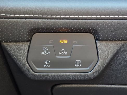 New 2026 Volkswagen Atlas Cross Sport SEL R-Line image 34