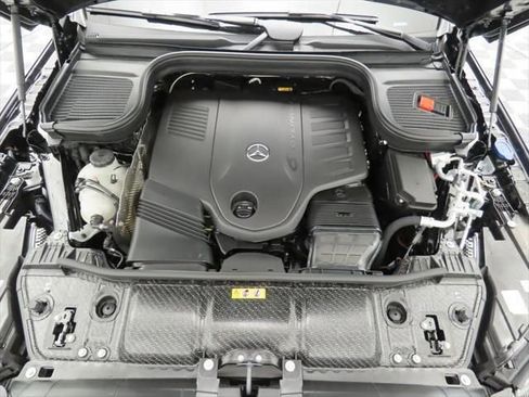 New 2026 Mercedes-Benz GLS 450 4MATIC image 30