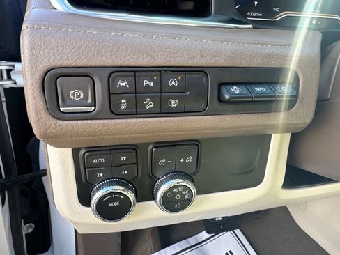 Used 2023 GMC Yukon Denali AWD/4WD image 47