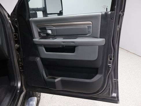 Used 2015 RAM 2500 Big Horn image 23