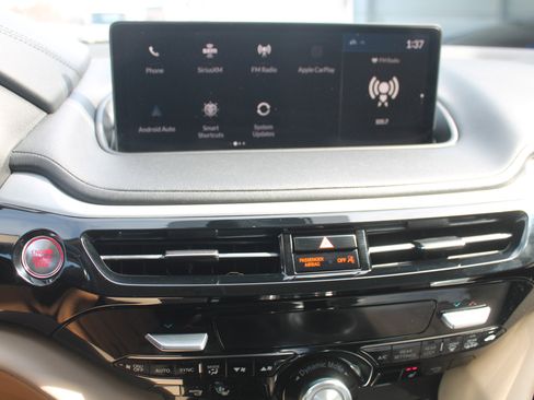 Used 2024 Acura MDX FWD w/ Technology Package image 11