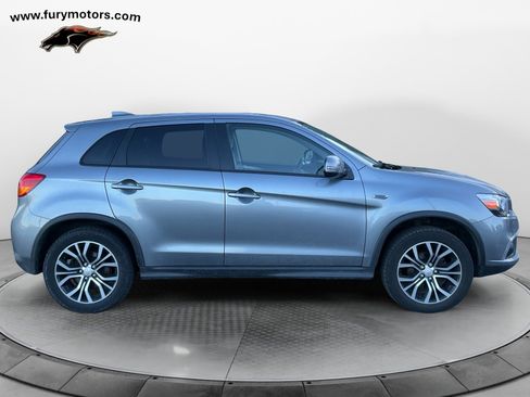 Used 2017 Mitsubishi Outlander Sport ES image 2
