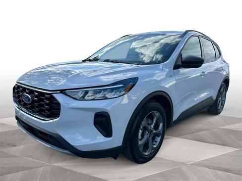 Used 2025 Ford Escape ST-Line image 4