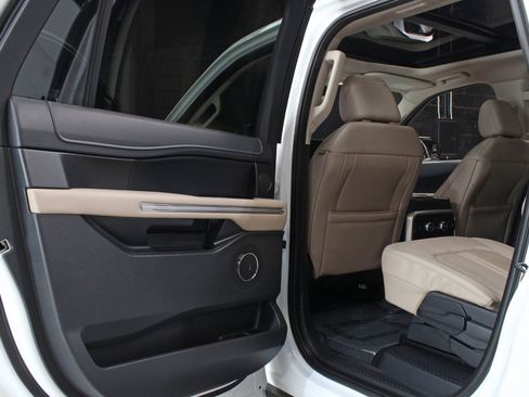 Used 2023 Ford Expedition Max Limited AWD/4WD image 37