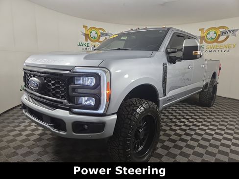 Used 2023 Ford F250 Lariat w/ Lariat Ultimate Package image 4