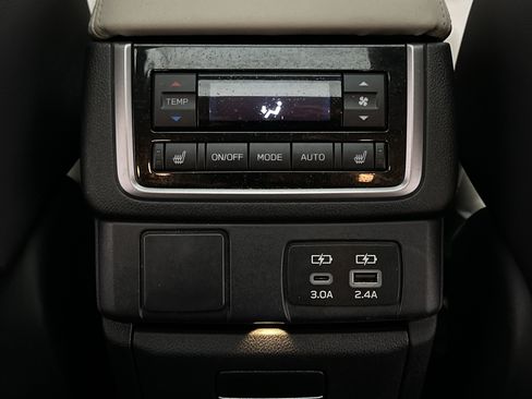 Used 2023 Subaru Ascent Limited w/ Technology Package AWD/4WD image 24