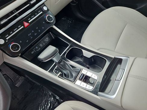Used 2025 Hyundai Tucson SEL FWD image 19