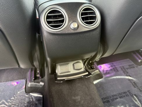 Certified 2022 Mercedes-Benz GLC 300 4MATIC image 16