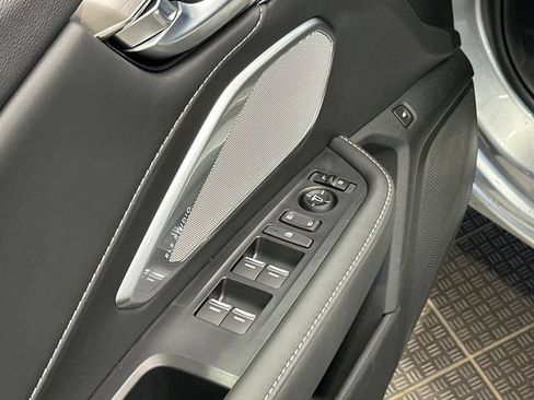 Used 2026 Acura RDX SH-AWD w/ Technology Package image 12