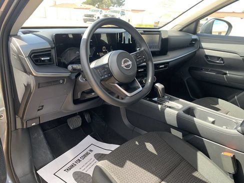 Used 2025 Nissan Kicks S w/ Charging Package FWD image 8
