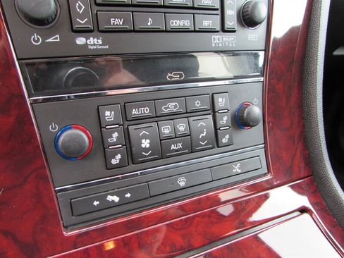 Used 2008 Cadillac Escalade AWD image 17