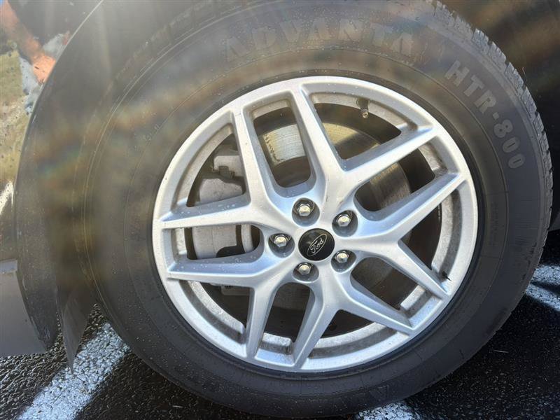 Used 2024 Ford Edge SEL AWD/4WD image 19