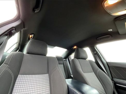 Used 2023 Dodge Charger SXT image 19