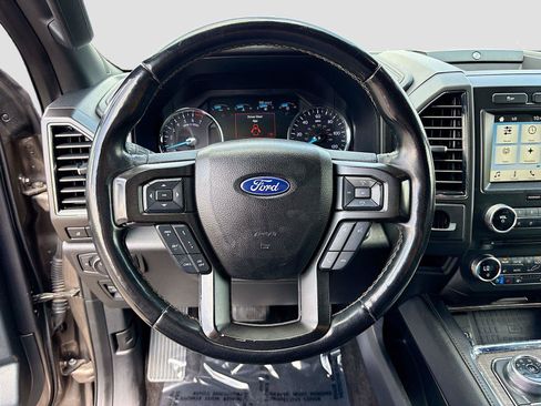 Used 2018 Ford Expedition Max Limited w/ Equipment Group 301A RWD image 11