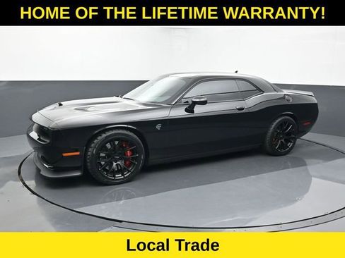 Used 2016 Dodge Challenger SRT Hellcat RWD image 3