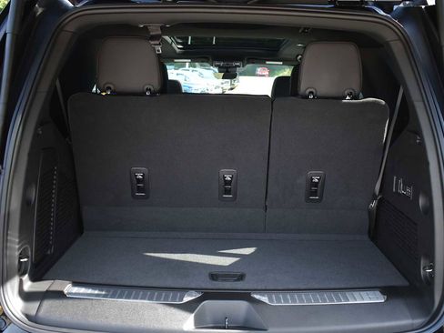 New 2025 Chevrolet Tahoe High Country w/ Sun And Tow Package image 8