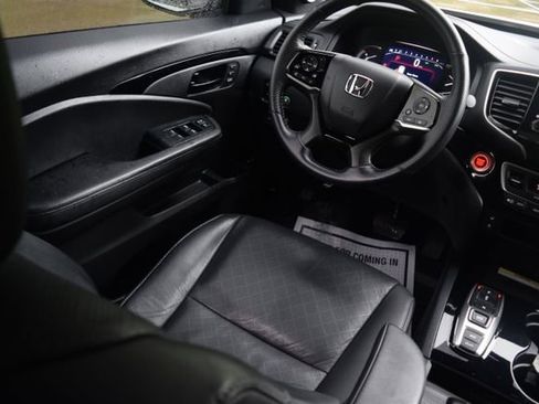 Used 2023 Honda Passport Elite image 2
