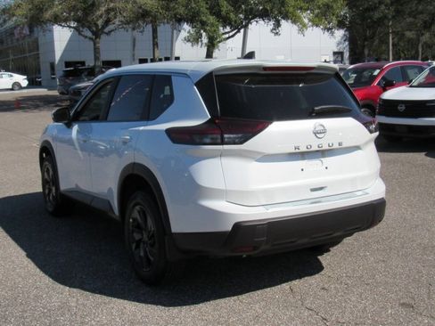 New 2026 Nissan Rogue SV image 5