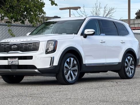 Used 2021 Kia Telluride EX w/ EX Premium Package image 8