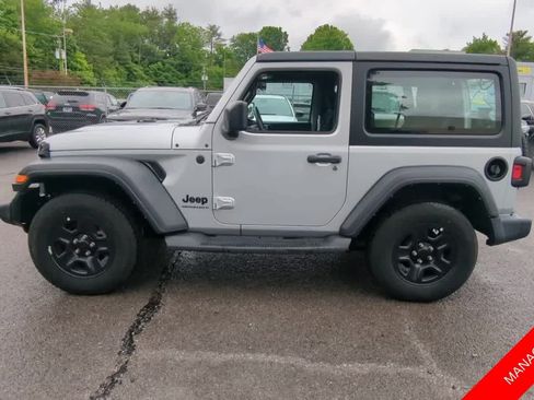 Used 2023 Jeep Wrangler Sport AWD/4WD image 5