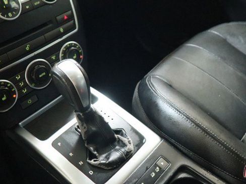 Used 2014 Land Rover LR2 HSE image 19