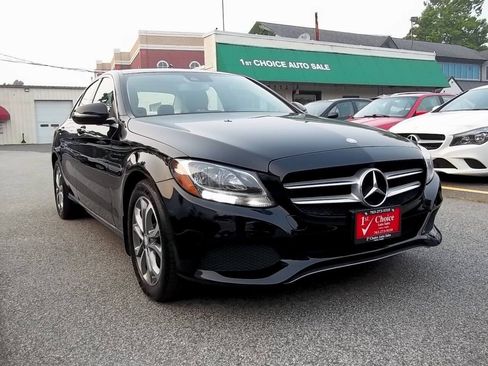 Used 2017 Mercedes-Benz C 300 4MATIC Sedan image 4