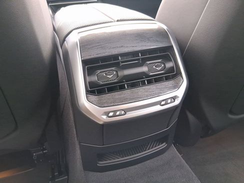 Used 2026 BMW i7 eDrive50 w/ M Sport Package RWD image 29