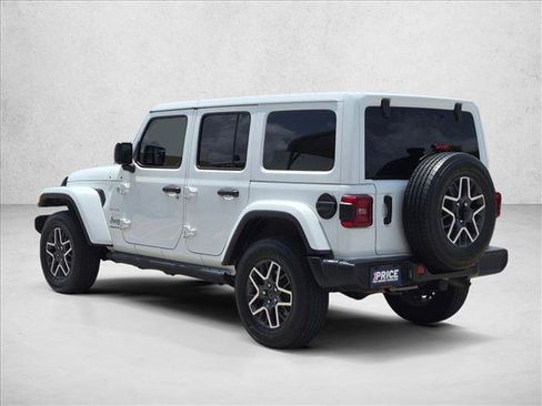 Used 2024 Jeep Wrangler Unlimited Sahara w/ Technology Group AWD/4WD image 7