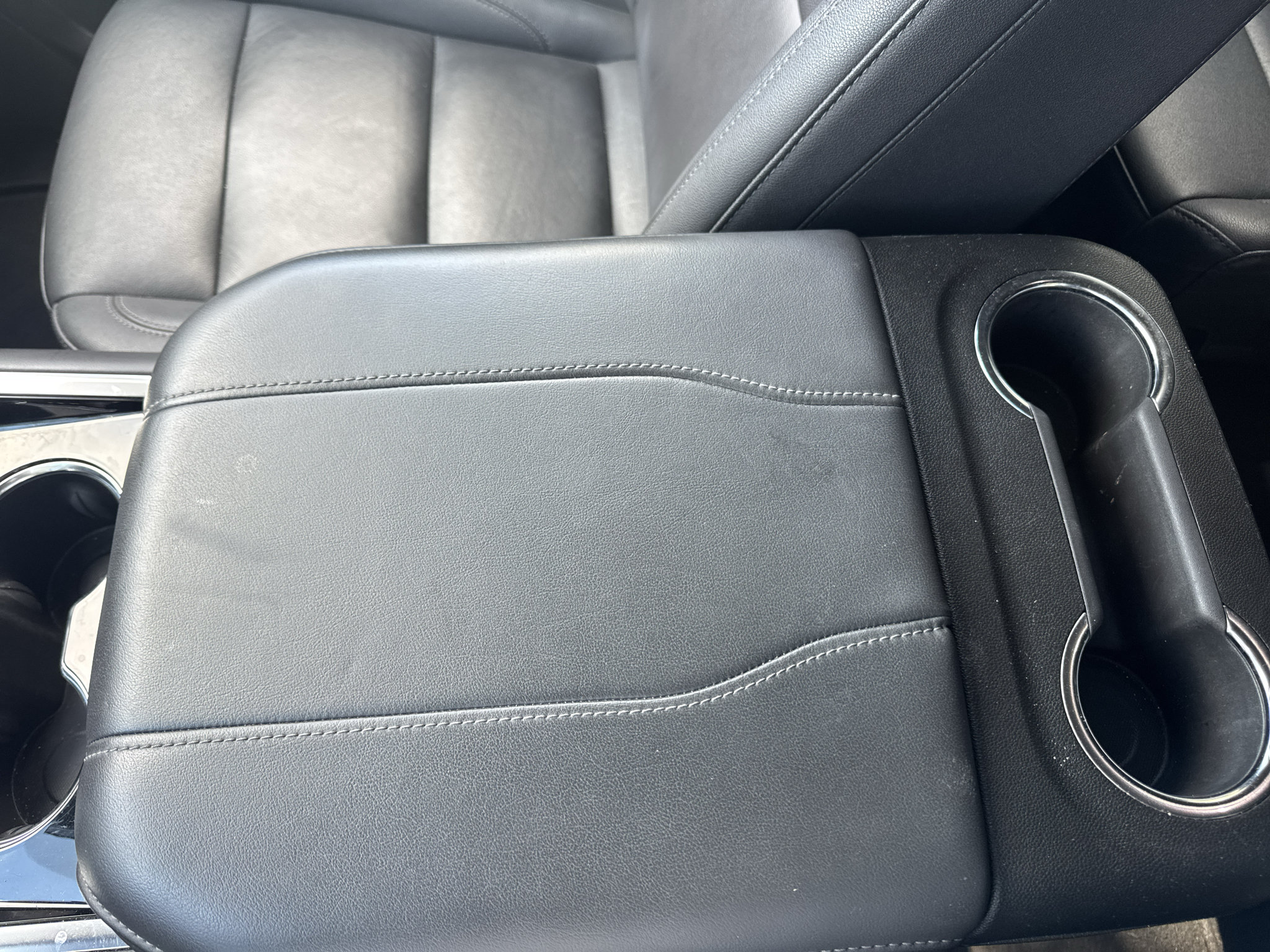Used 2025 Chevrolet Tahoe LT RWD image 14