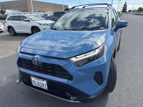 Used 2023 Toyota RAV4 SE w/ Convenience Package AWD/4WD image 3