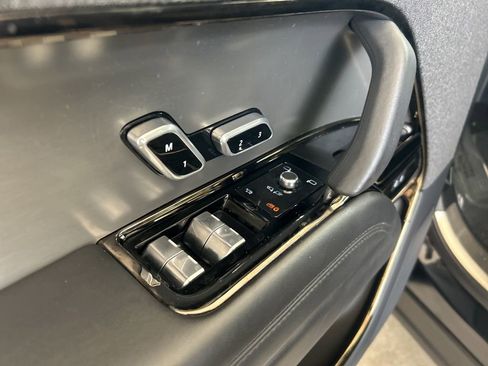 Used 2024 Land Rover Range Rover Sport Dynamic SE image 37