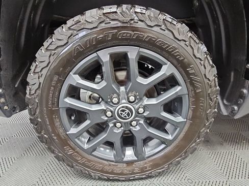 Used 2023 Toyota Tundra Platinum w/ Advanced Package AWD/4WD image 52