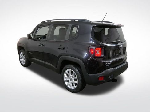Used 2016 Jeep Renegade Latitude AWD/4WD image 7