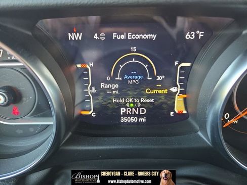 Used 2022 Jeep Wrangler Unlimited Sahara w/ LED Lighting Group AWD/4WD image 52