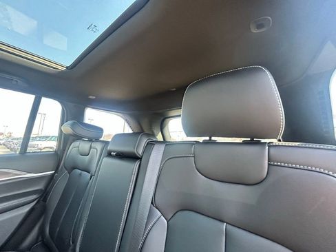 New 2026 Jeep Grand Cherokee Limited w/ Limited Altitude Package AWD/4WD image 25