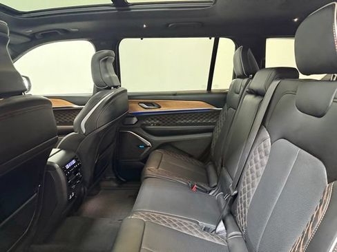 Used 2025 Jeep Grand Cherokee L Summit AWD/4WD image 22