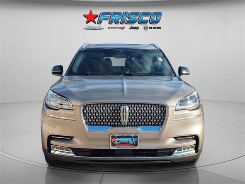 Used 2020 Lincoln Aviator Reserve w/ Equipment Group 202A image 2
